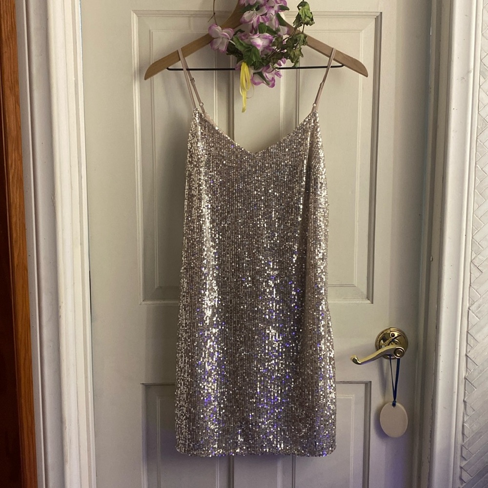Banana Republic glitters sequin mini dress